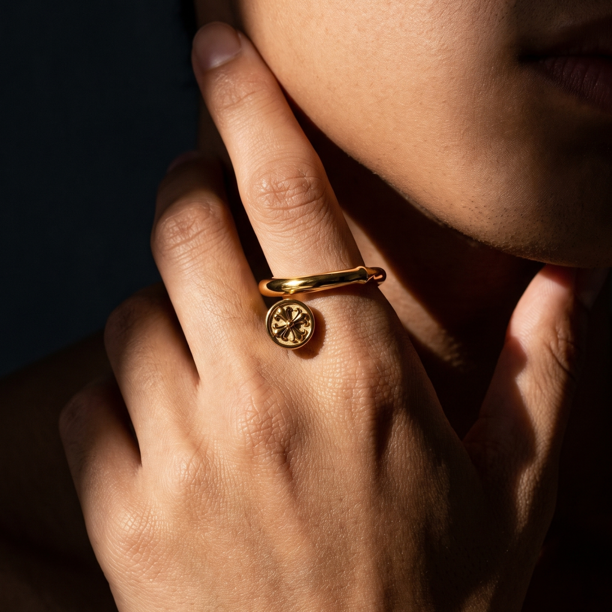 Holy Nail Ring | Gold