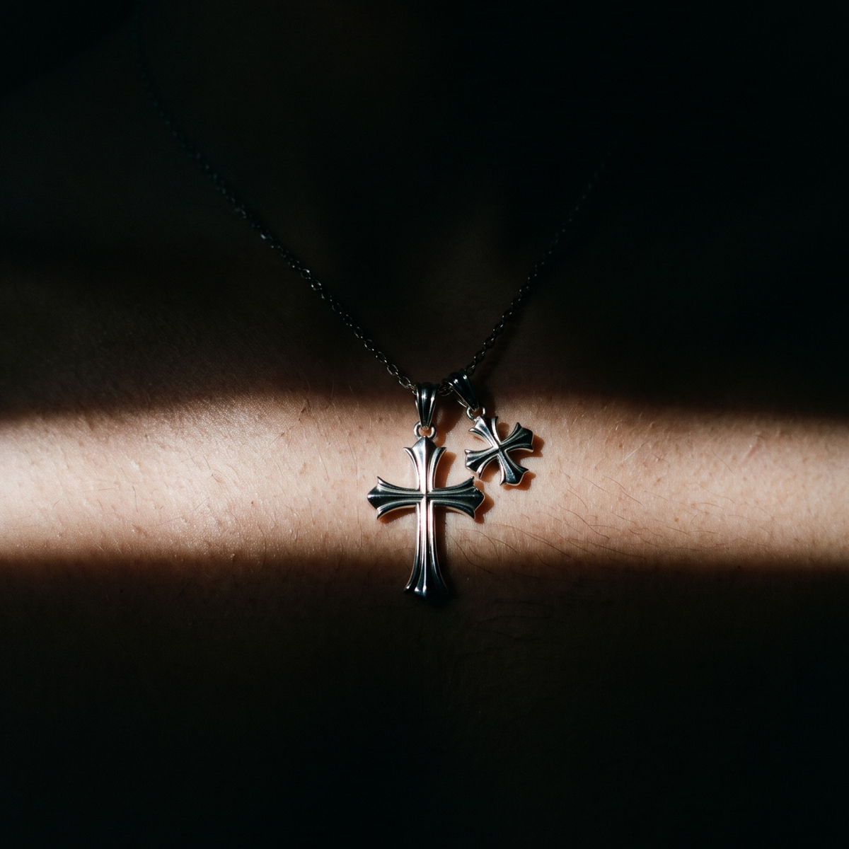 Sovereign Necklace