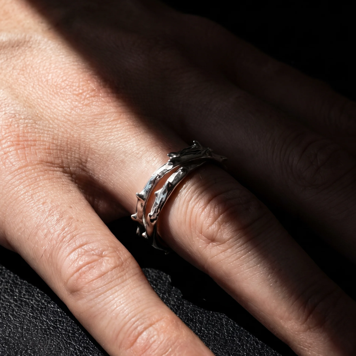 Saint Thorn Ring
